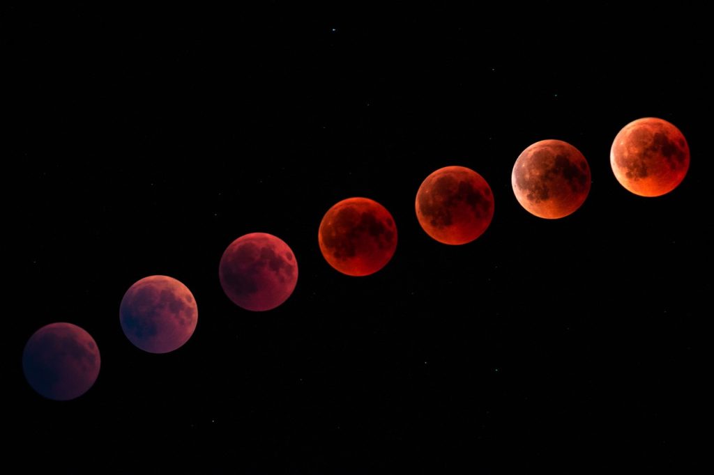 super blood moon lunar eclipse in leo