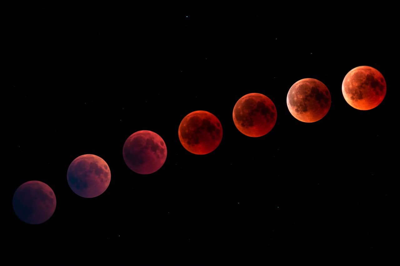 super blood moon lunar eclipse in leo